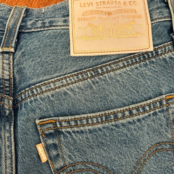 Custom Levi’s Ribcage Straight Ankle- 26 - Picture 4 of 4